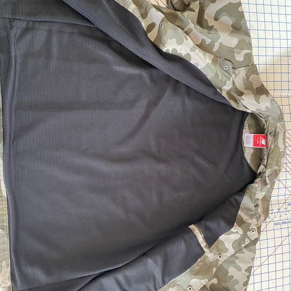 🍻 NEW BALANCE Camo Coach Lined Jacket XL 🍻💚 - Picture 11 of 14